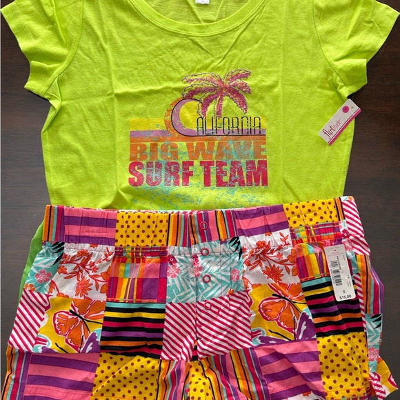 Womens Pj’s size small, shorts & top ,NWT , California theme, lightweight pajama - Picture 2 of 2